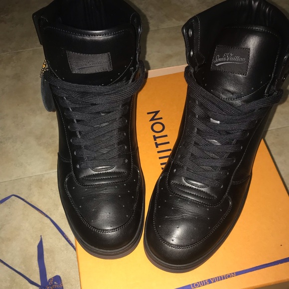 Mens Louis Vuitton Rivoli Sneaker 